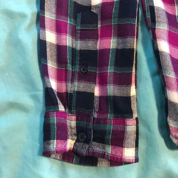 Thin Flannel Button Shirt Junior’s XS - Picture 7 of 7